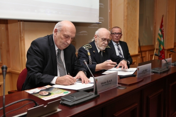 img-1389ECB308E8-5F9D-55E4-F3FD-50B52E70B5F2.jpg